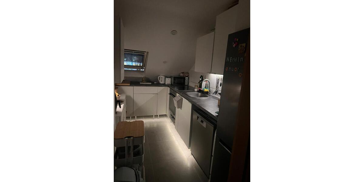 Dachgeschoßwohnung Solingen Höhscheid - 3 Zimmer, 63 m&sup2;, 950&euro; | Angebot:26184800