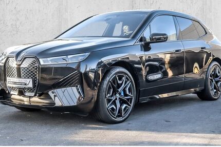 BMW iX 28.465 km 43.990 &euro; Köln-West 50858