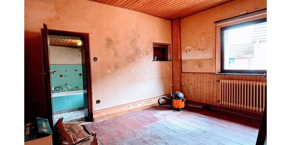 Wohnen mit Raum zur Entfaltung - Reiheneckhaus mit großem Grundstück 4 zimmer