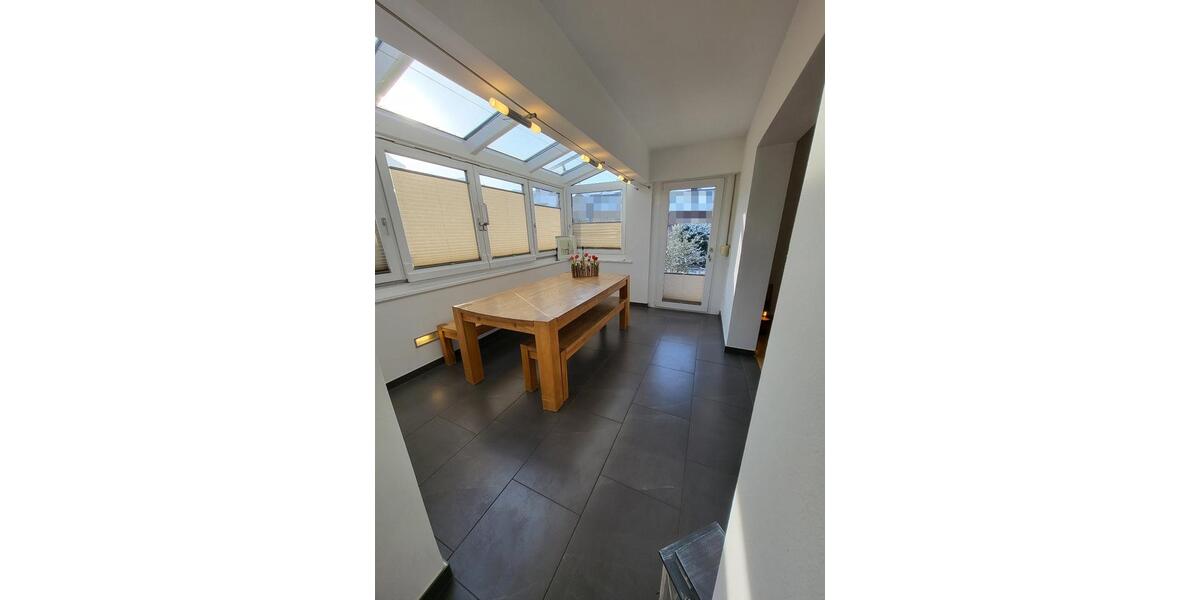 Freist. EFH + Garage +gr. Garten im Herzen v. Rheidt bezugsbereit 4.5 zimmer