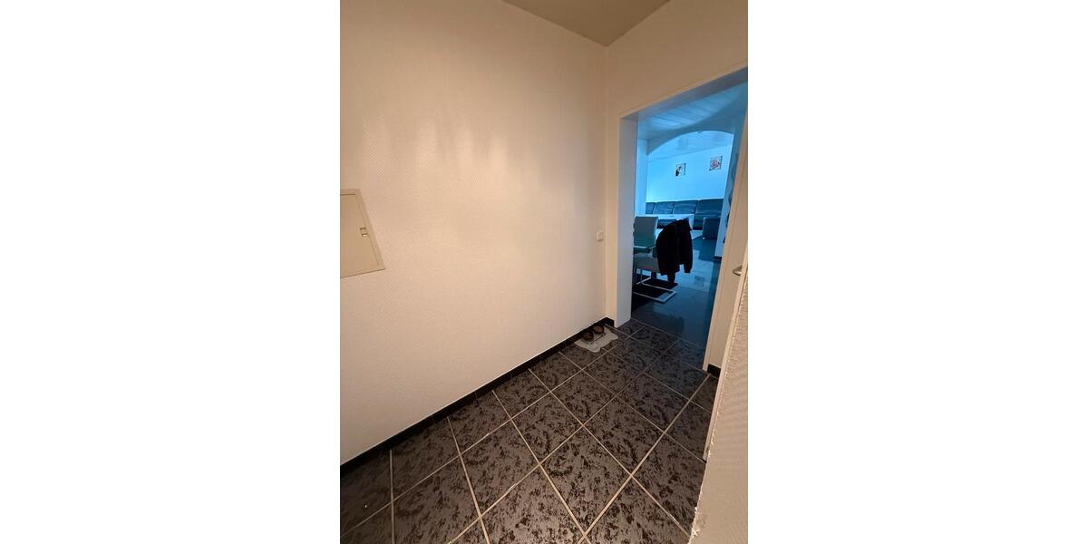Dachgeschoßwohnung Remscheid Lüttringhausen - 3.5 Zimmer, 82 m&sup2;, 149.500&euro; | Angebot:27096081