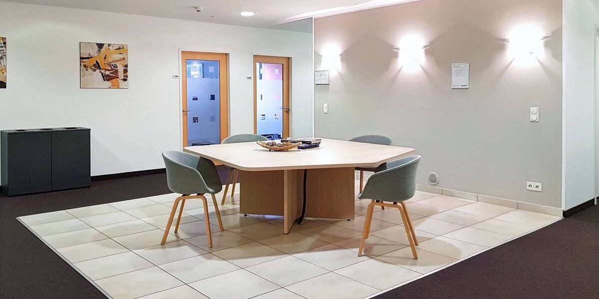 All-inclusive-Zugang zu Büros in Regus Neumarkt Galerie zimmer