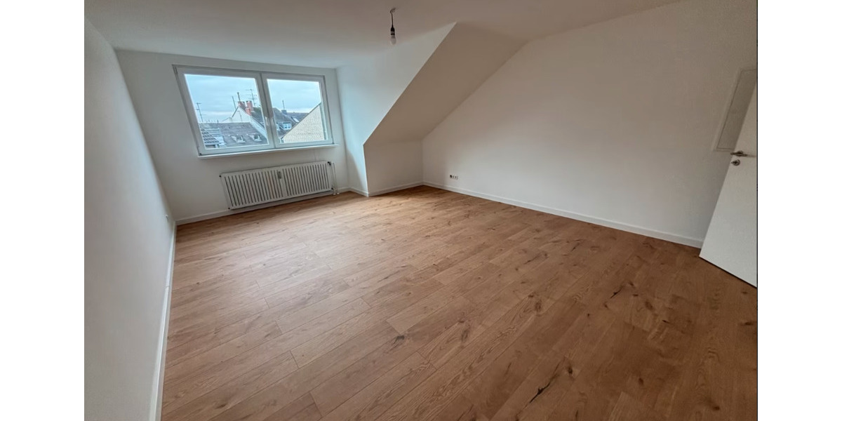 Dachgeschoßwohnung Düsseldorf Stadtbezirk 8 - 2 Zimmer, 67 m&sup2;, 995&euro; | Angebot:25591819