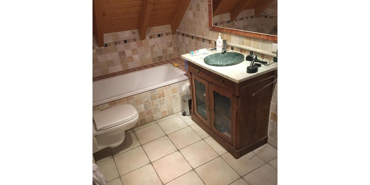 Doppelhaushälfte Remscheid Reinshagen - 6 Zimmer, 235 m&sup2;, 1.400&euro; | Angebot:25103837