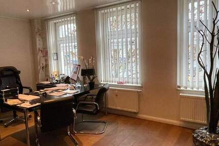 Büro-Praxisfläche in Neuss 5 zimmer