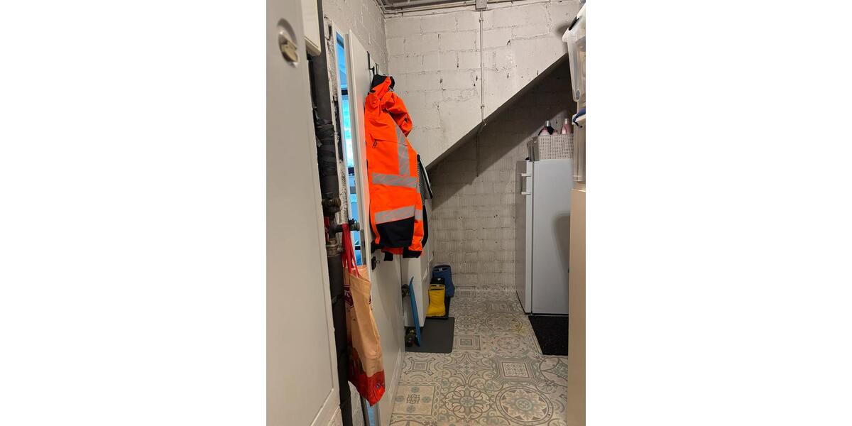 Etagenwohnung Hilden Kalstert - 4.5 Zimmer, 121 m&sup2;, 1.900&euro; | Angebot:26413527