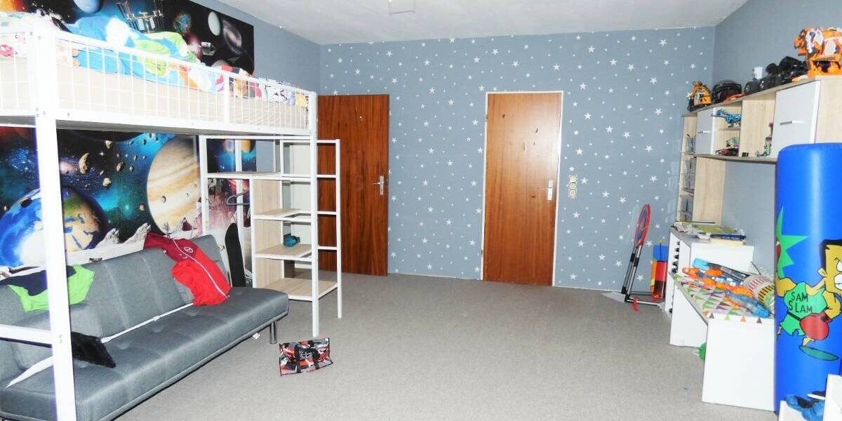 260qm Wohnfläche mit Garten, 3 Loggien, Kamin & Einbauküche - auch als Zweifamilienhaus nutzbar 7 zimmer
