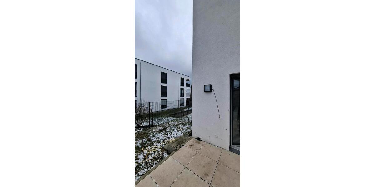 Etagenwohnung Grevenbroich Neuenhausen - 3.5 Zimmer, 87 m&sup2;, 1.750&euro; | Angebot:25418927