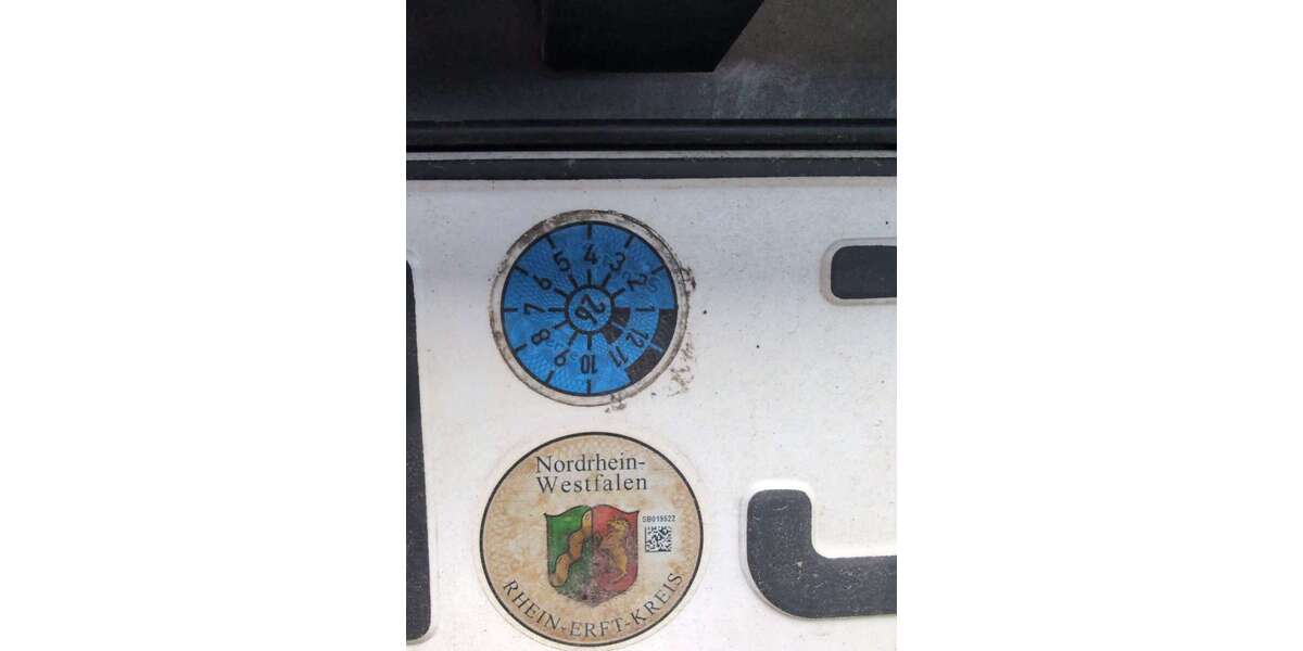 Toyota Avensis 161.954 km 2.500 &euro; Köln 50129