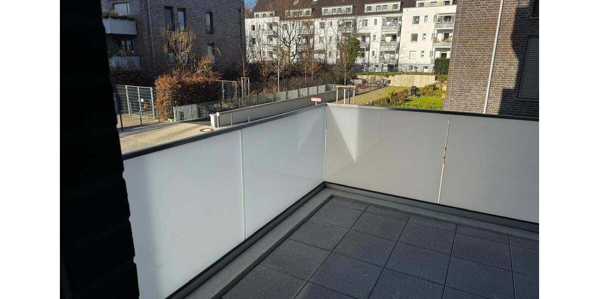 geräumige 3-Zimmer-Wohnung mit Sonnenbalkon und TG-Stellplatz im beliebten Kölner Süden 3 zimmer