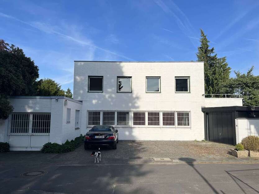 Haus zum Kaufen in Köln 1.590.000 € 331 m²