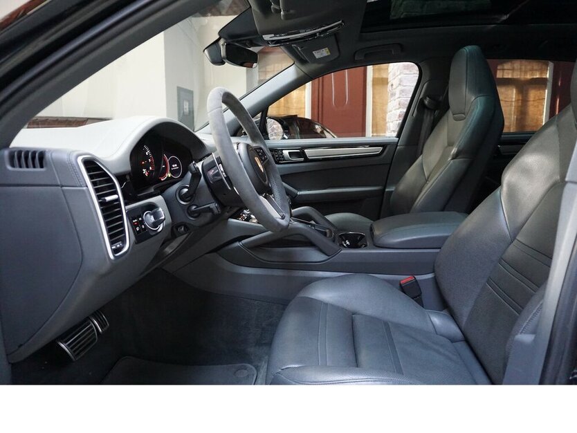 Cayenne S Bose HA-Lenk Pano Sport-AGA 360° Matrix