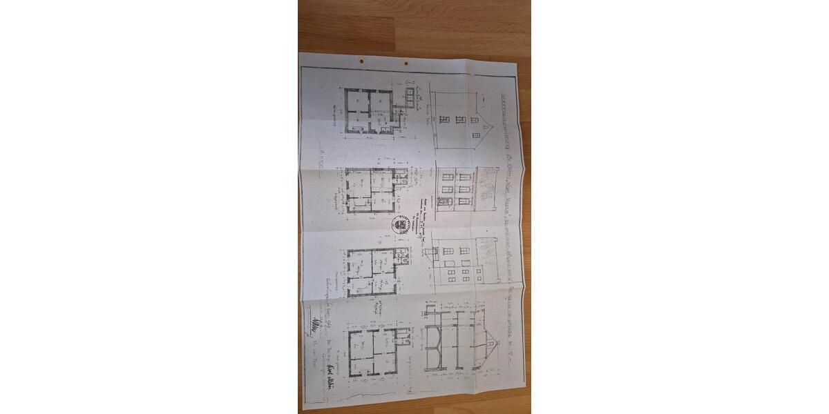 Zweifamilienhaus Altbau 7 zimmer