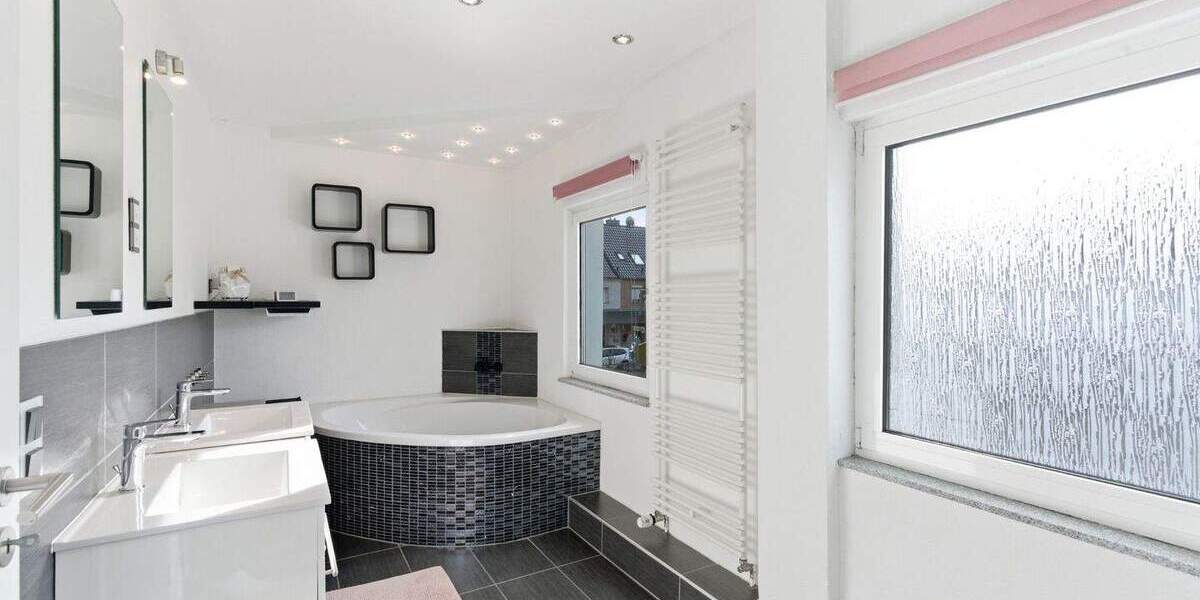 Einfamilienhaus Dormagen Dormagen-Nord - 4 Zimmer, 100 m&sup2;, 385.000&euro; | Angebot:25401975