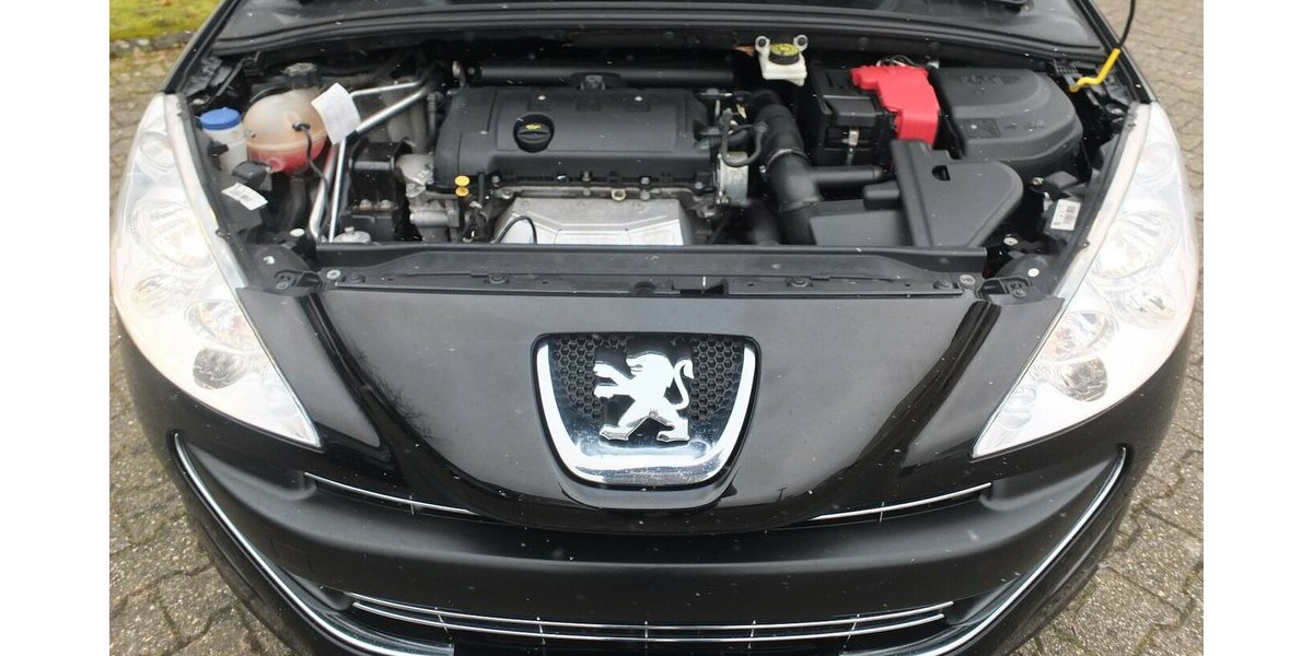 Peugeot 308 PREMIUM NAVI EL.VERDECK KLIMAAUTOM PDC 134.211 km 6.450 &euro; Köln 50858