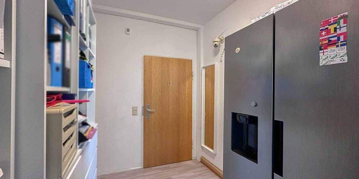 Charmante 2-Zimmer-Eigentumswohnung mit großer Dachterrasse und Denkmalschutz in Mülheim 3 zimmer