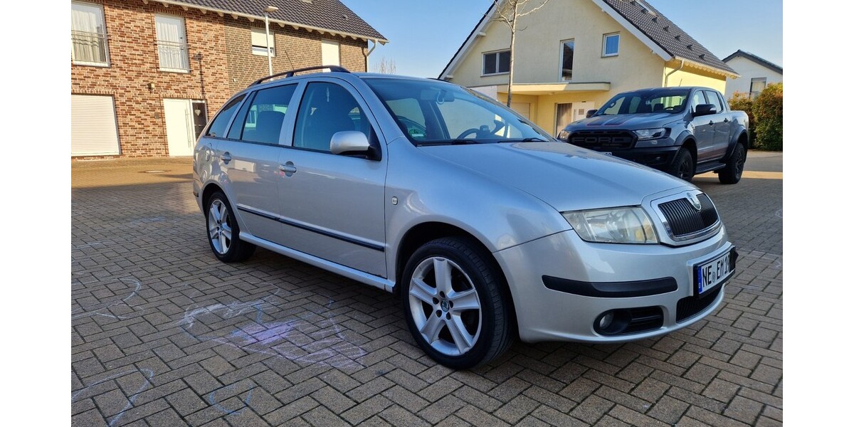 Skoda Fabia 389.000 km 2.000 &euro; Dormagen 41539