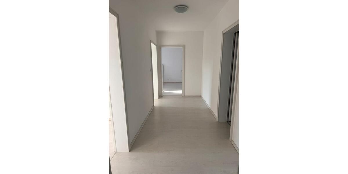 4-Zimmer-Wohnung in Bergisch Gladbach-Refrath zu vermieten 4 zimmer