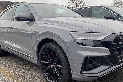 Audi Q8 1.500 km 91.600 &euro; Neuss 41469