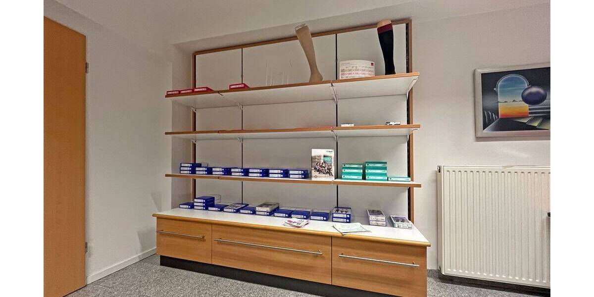 Gewerbeobjekt Grevenbroich Stadtmitte - 5 Zimmer, 1.700&euro; | Angebot:23964308