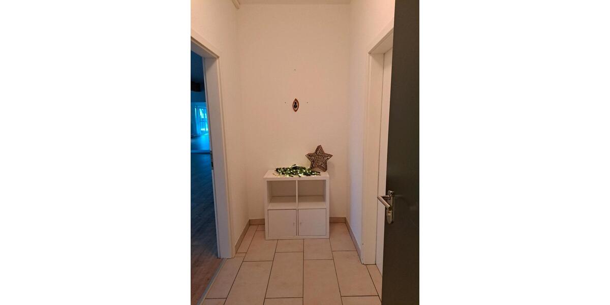 Heller, großzügiger Raum in Wesseling zimmer