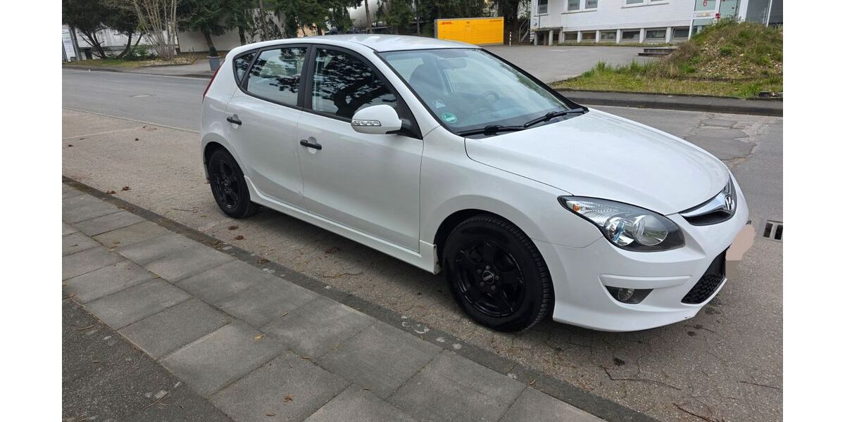 Hyundai i30 162.500 km 3.500 &euro; Solingen 42651
