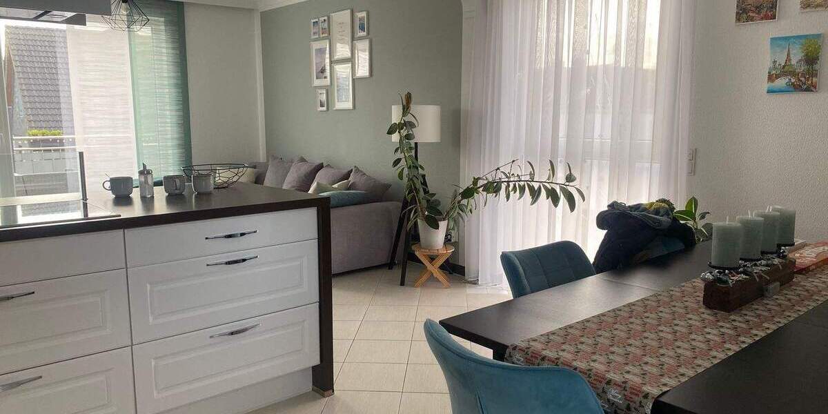 Etagenwohnung Köln Holweide - 4 Zimmer, 88 m&sup2;, 439.000&euro; | Angebot:25152904