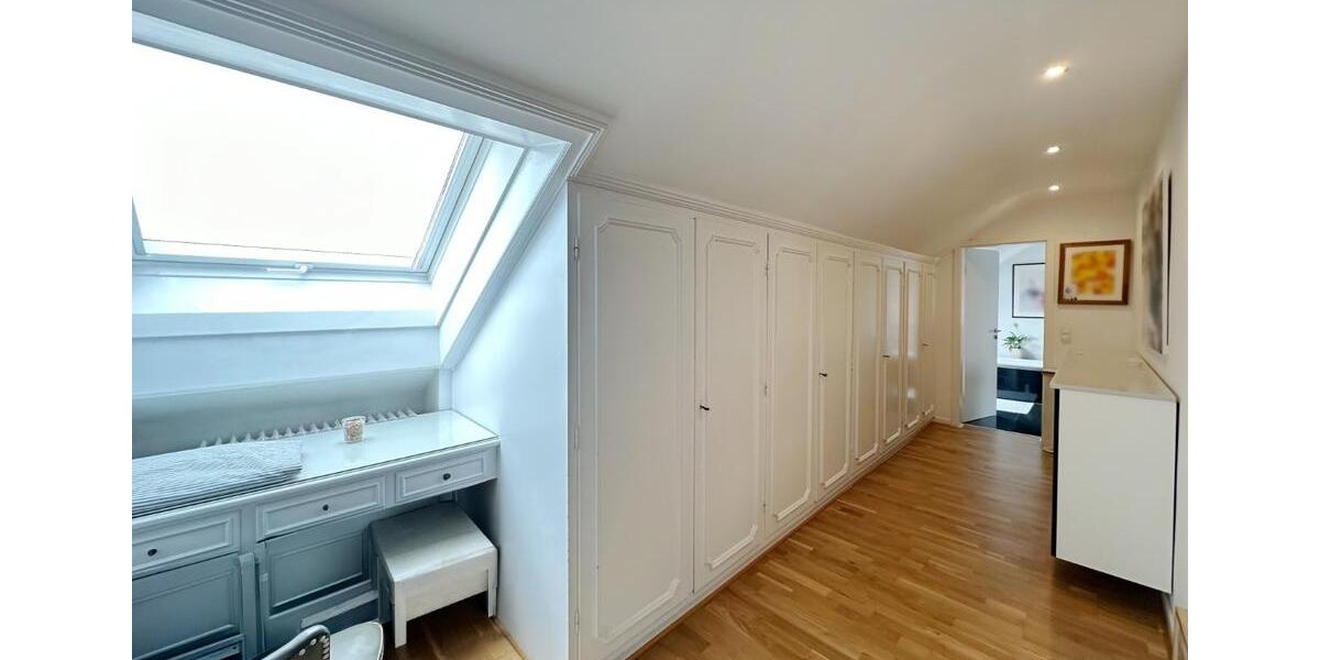 Einfamilienhaus Düsseldorf Düsseltal - 3.5 Zimmer, 155 m&sup2;, 2.297&euro; | Angebot:26381529