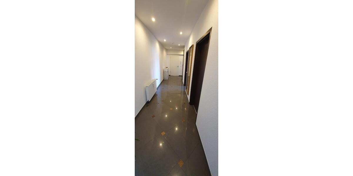 Etagenwohnung Düsseldorf Pempelfort - 3 Zimmer, 85 m&sup2;, 399.000&euro; | Angebot:26929870