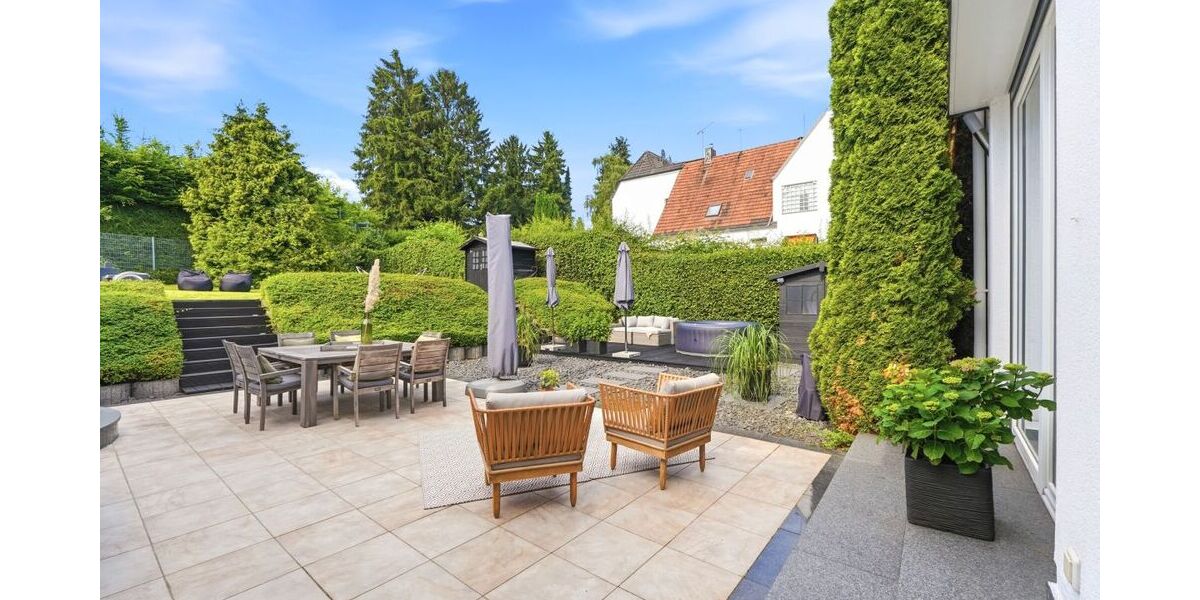 Mit 3D: Historischer Charme trifft modernen Wohnkomfort – umfangreich modernisiertes Einfamilienhaus mit Einliegerwohnung. - Einfamilienhaus Solingen Höhscheid | Angebot:26980800