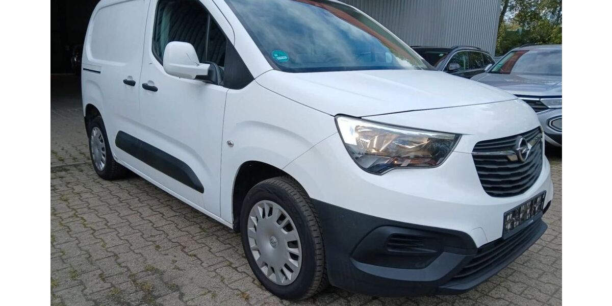 Opel Combo 102.990 km 8.195 &euro; HILDEN 40724