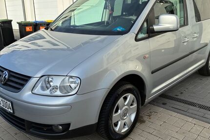 VW Caddy 92.311 km 7.890 &euro; Remscheid 42855