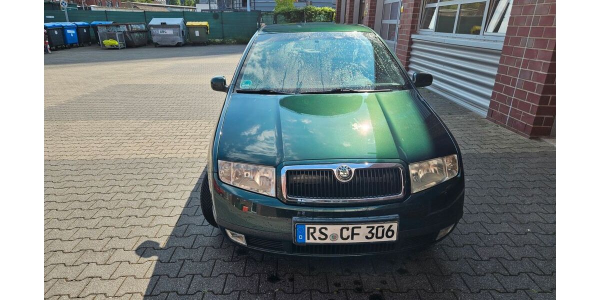 Skoda Fabia 141.210 km 2.400 &euro; Remscheid 42859
