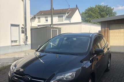 Ford Focus 128.000 km 6.499 &euro; Leverkusen 51371
