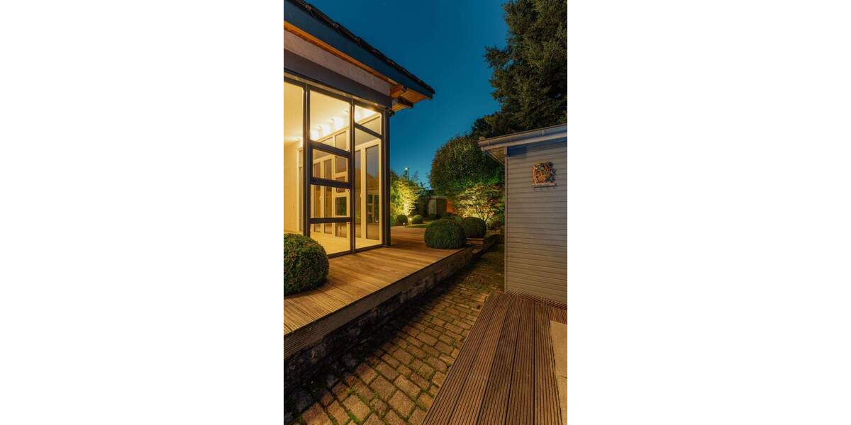 Einfamilienhaus Bergisch Gladbach Schildgen - 7 Zimmer, 282 m&sup2;, 945.000&euro; | Angebot:24138043