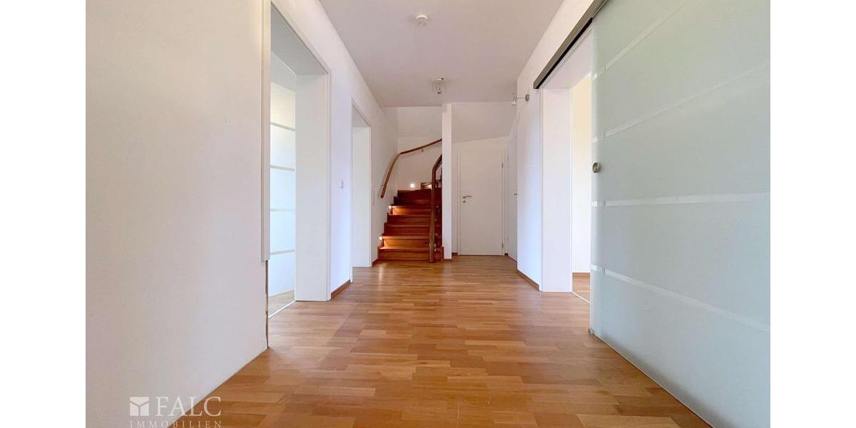 Maisonettenwohnung Troisdorf - 4 Zimmer, 158 m&sup2;, 1.800&euro; | Angebot:26348203