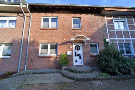 Haus zum Mieten in Dormagen 1.645 € 159 m² 5 zimmer