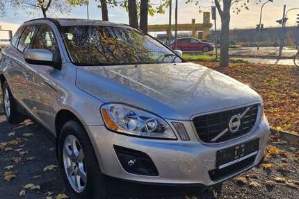Volvo XC60 180.000 km 9.999 &euro; Köln 51109