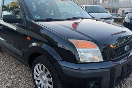 Ford Fusion 194.500 km 1.950 &euro; Leverkusen 51371