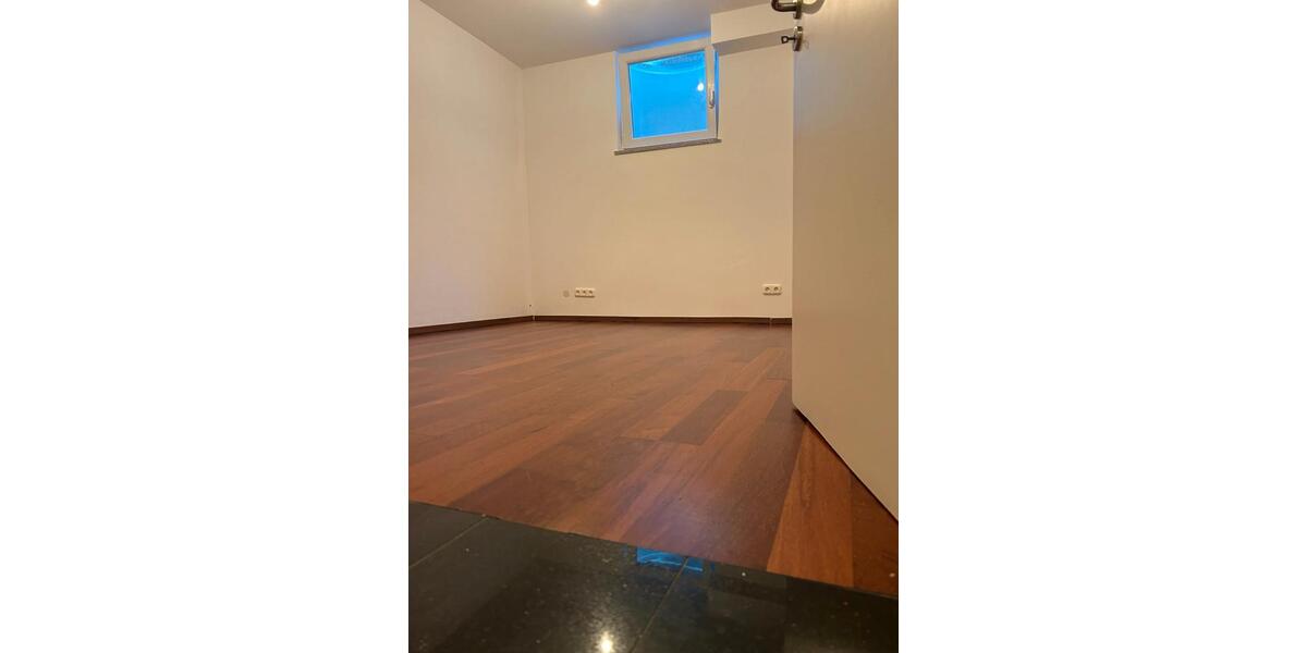 Reihenhaus Leverkusen Opladen - 5 Zimmer, 186 m&sup2;, 2.550&euro; | Angebot:27614993