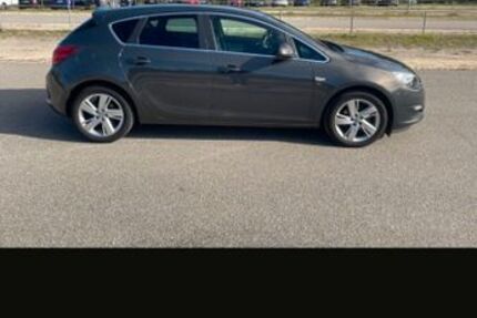 Opel Astra 76.000 km 9.800 € Köln 51067