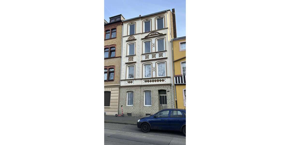 Haus zum Kaufen in Köln 310.000 € 201 m² 7 zimmer