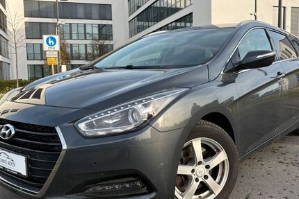 Hyundai i40 178.000 km 7.200 &euro; Köln (Ostheim) 51107