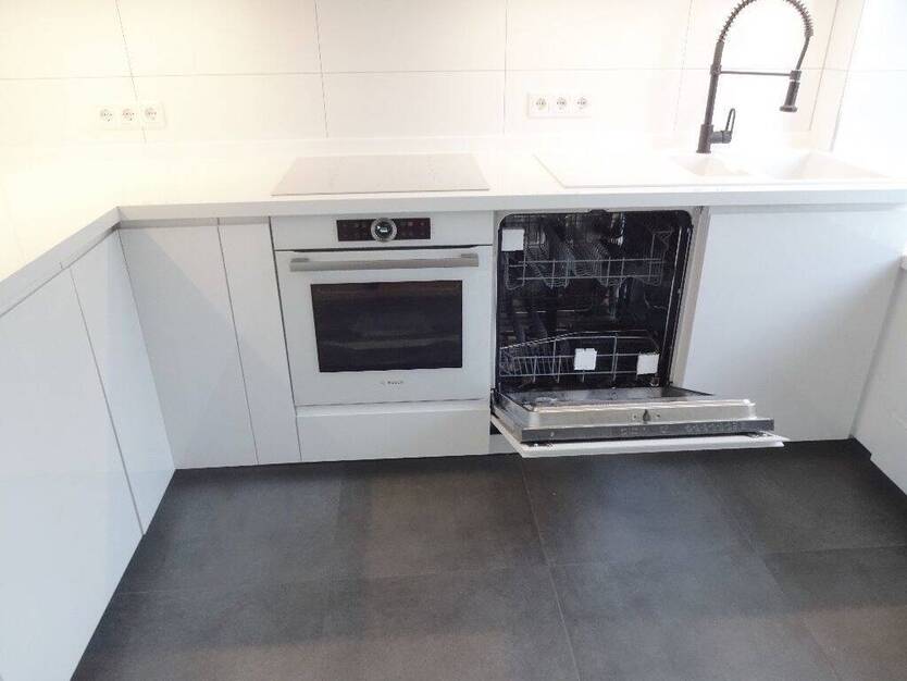 Ruhige 5-Zimmer-Wohnung in Düsseldorf-Ludenberg mit moderner Einbauküche - in direkte Waldlage! 5 zimmer