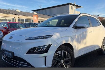 Hyundai KONA 32.386 km 24.590 &euro; Bergisch Gladbach 51429