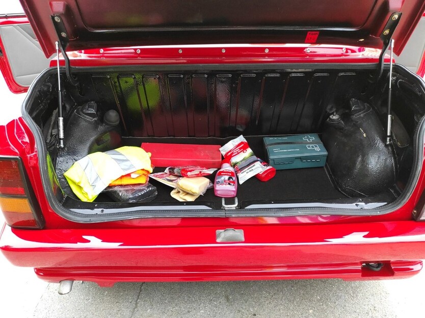 Opel Corsa A CC Cabrio Oldtimer Bj. 1984 72.155 km 12.500 € Düsseldorf 40213