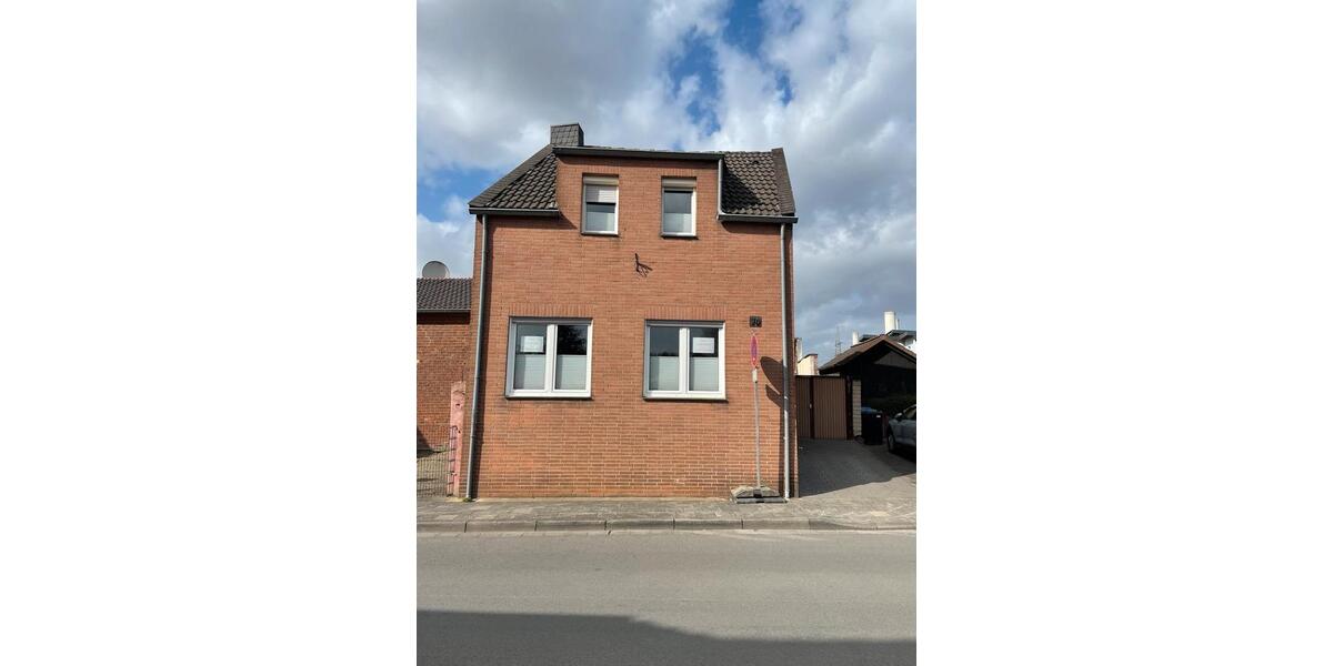 Mehrfamilienhaus, Wohnhaus Grevenbroich Neuenhausen - 3 Zimmer, 186 m&sup2;, 229.999&euro; | Angebot:24860244