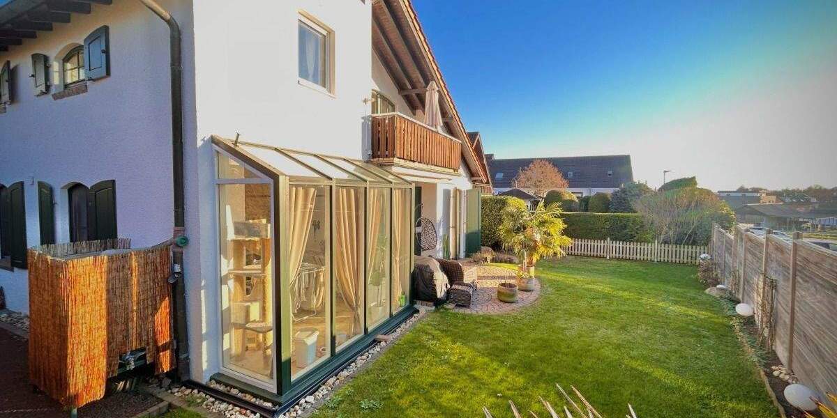 schönes, ruhiges und zentral gelegenes Einfamilienhaus mit zwei Garagen zu verkaufen 1 zimmer