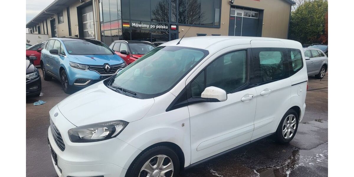 Ford Tourneo Courier 129.989 km 3.999 &euro; Kerpen - Türnich 50169