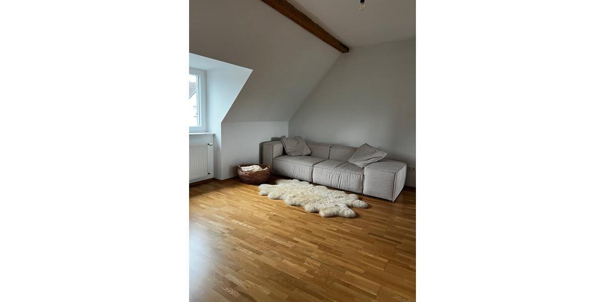 Dachgeschoßwohnung Köln Kalk - 3 Zimmer, 70 m&sup2;, 1.700&euro; | Angebot:25596580